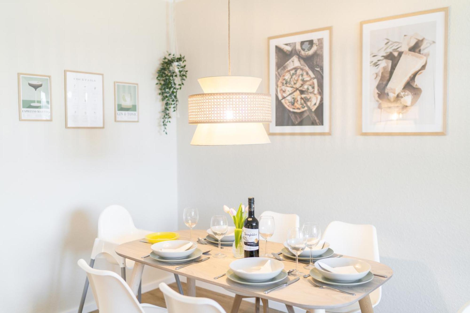 Wolfsburg Innenstadt - Happyhome - Direkt In Der Porschestrasse, 5 Personen & Kind, 3 Zimmer Exterior foto