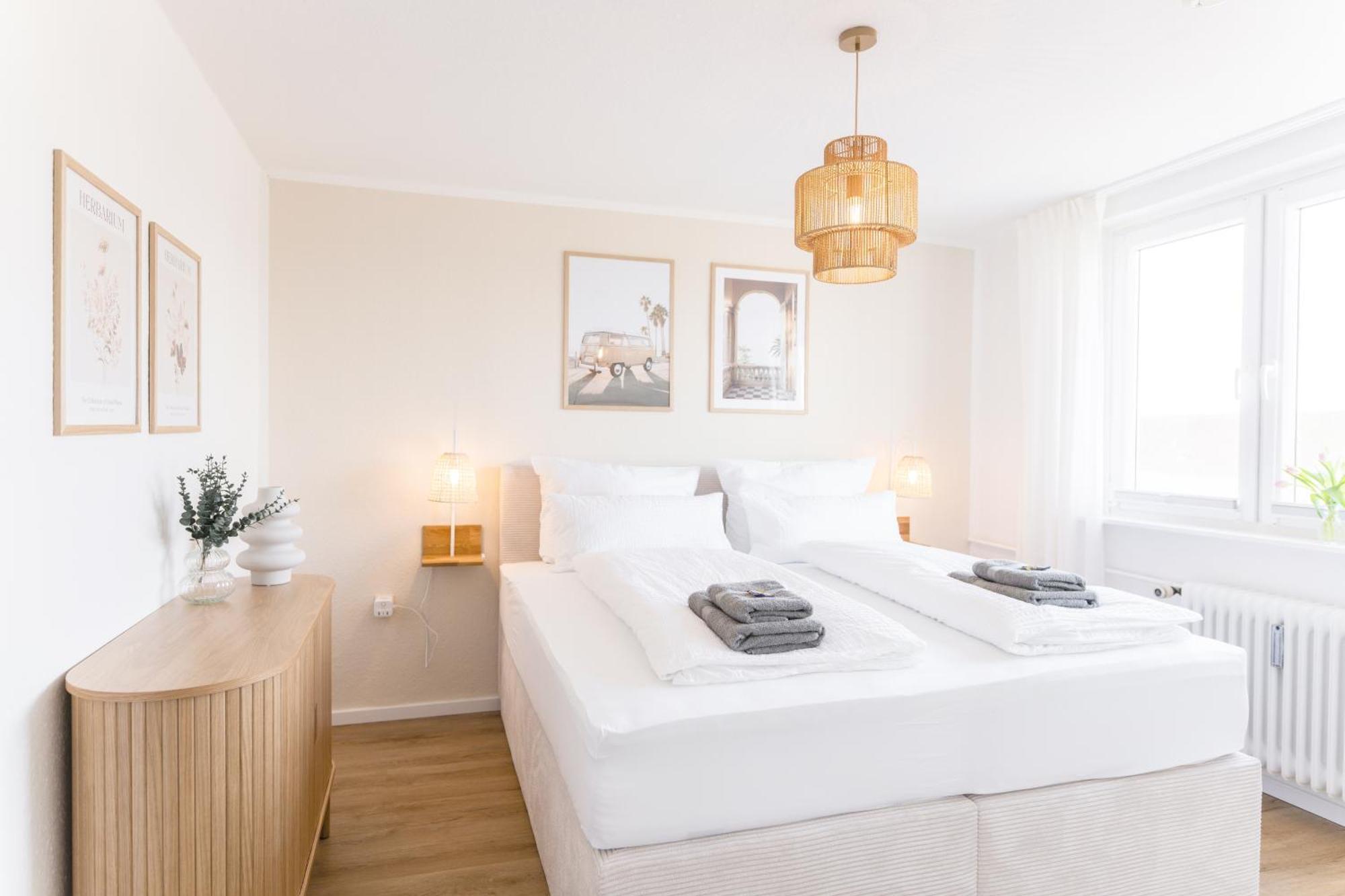 Wolfsburg Innenstadt - Happyhome - Direkt In Der Porschestrasse, 5 Personen & Kind, 3 Zimmer Exterior foto